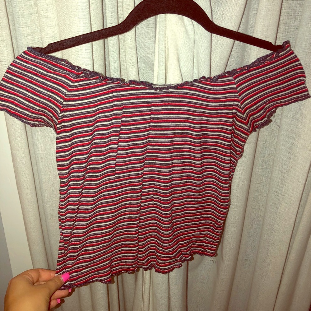 Off the shoulder top (Garage)